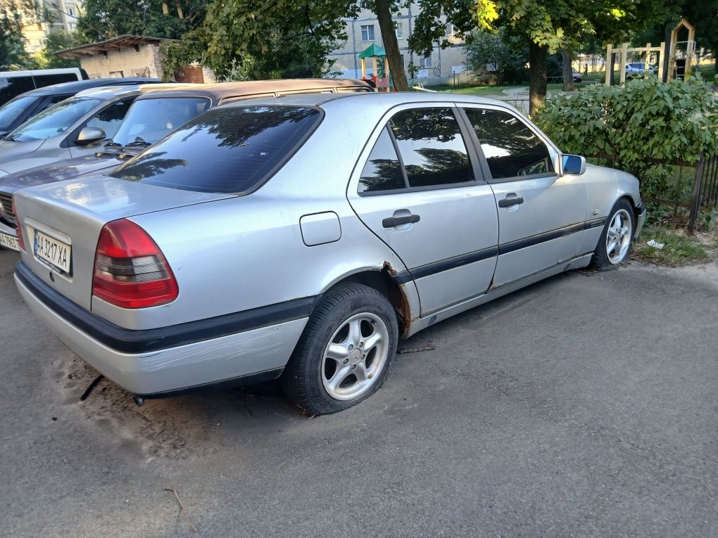 Продам не дорого авто