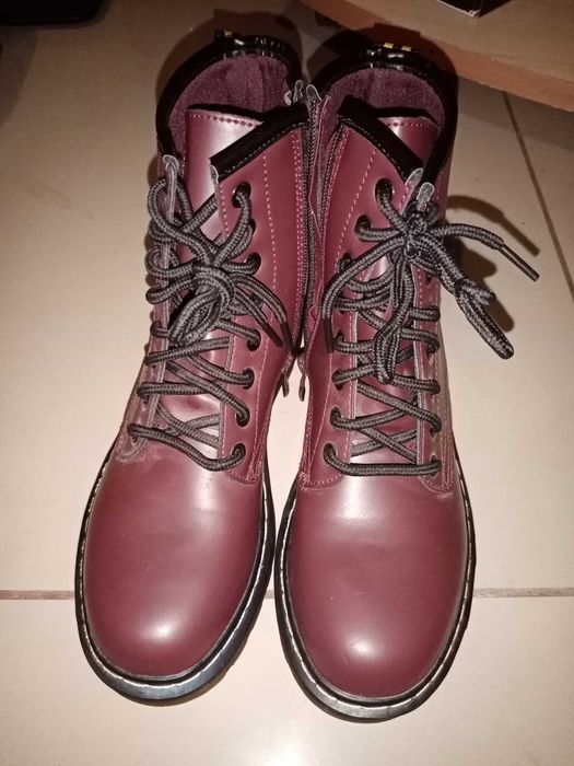 жіночі чобітки 36 нові привезені з закордону