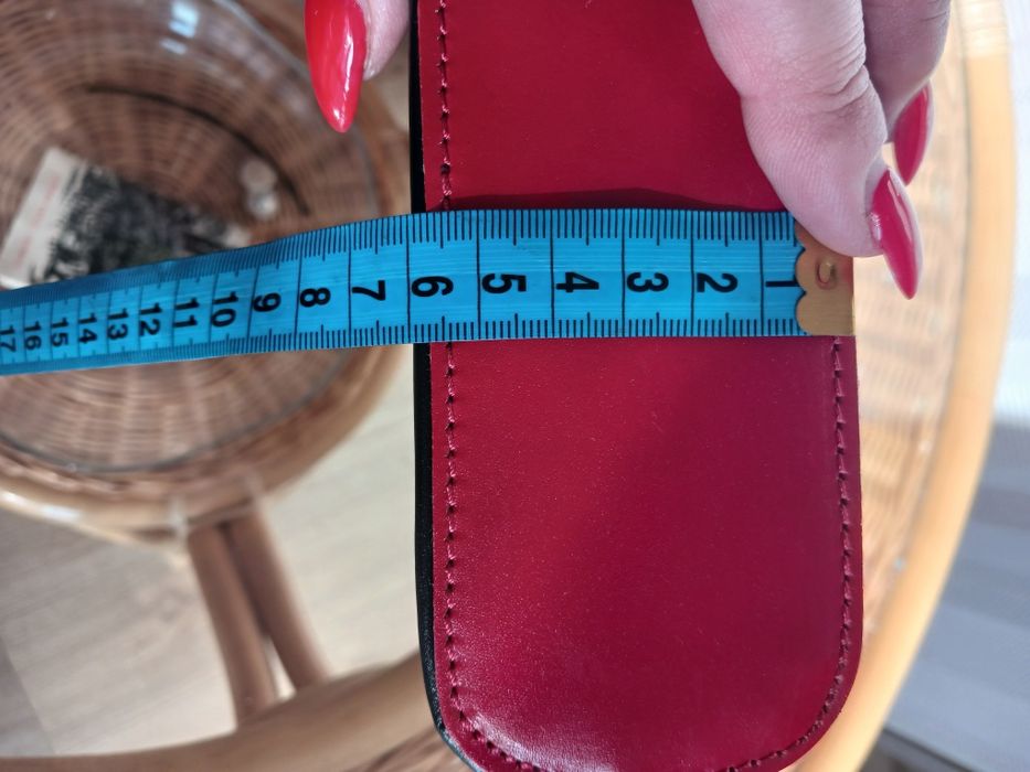 Шкіряна невелика сумочка