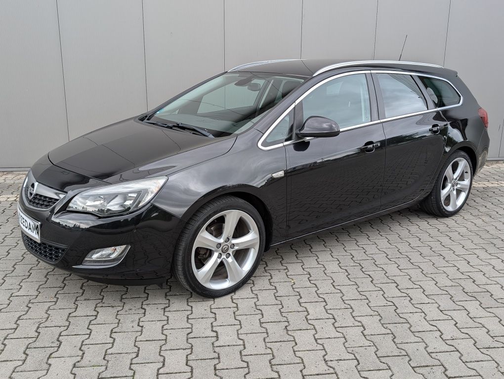 Opel Astra 1.6 Turbo Benzyna * Mały Przebieg * Bez Wkładu * Śliczna *
