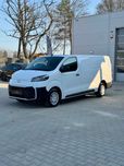 Wypożyczalnia busów wynajem aut dostawczych Toyota Proace Long Poznań