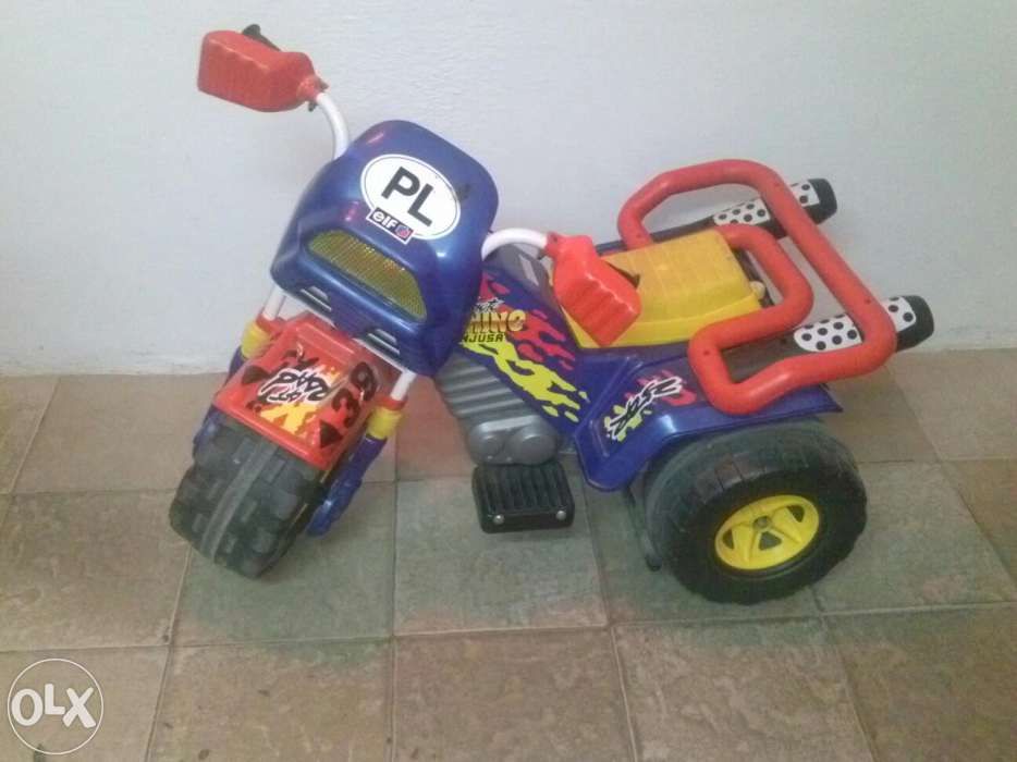 Motor na akumulator dla dziecka. Pojazd, zabawka na lato Dzień dziecka