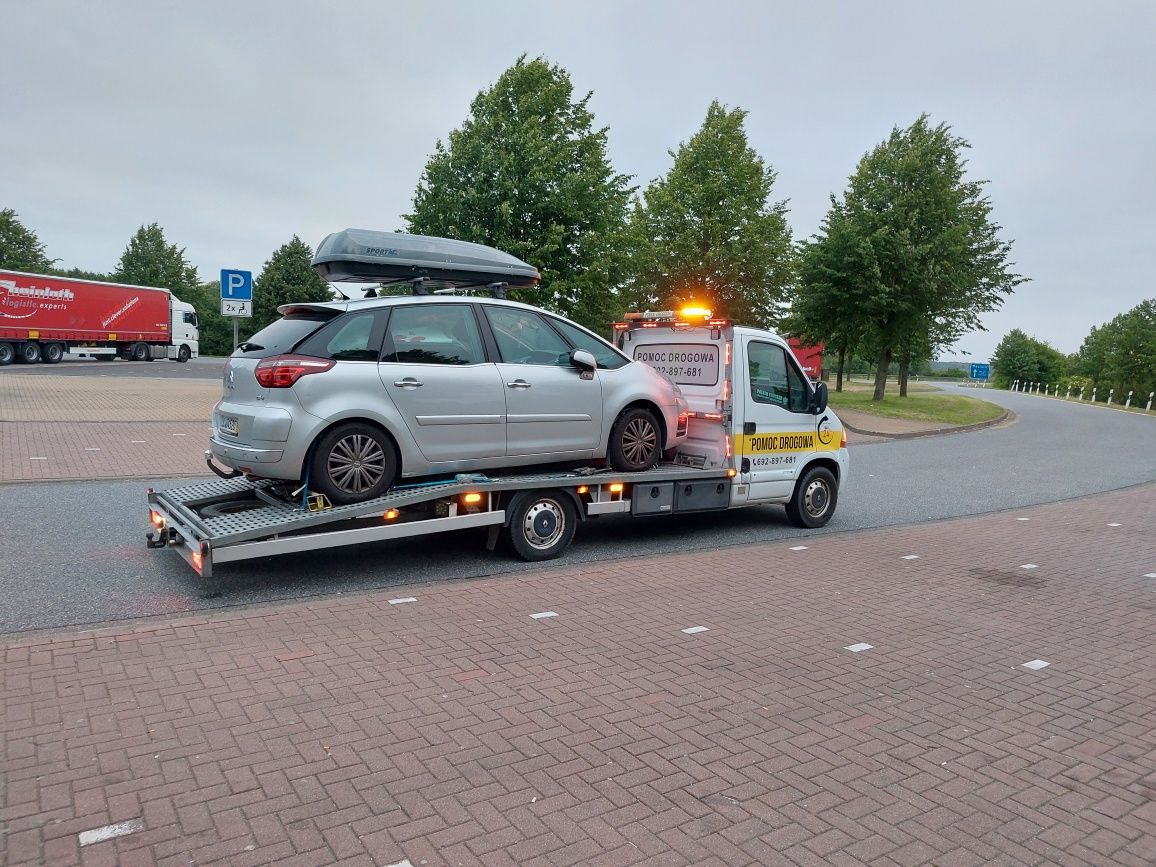 Assistance, holowanie, pomoc drogowa auto laweta niskopodwozie transpo