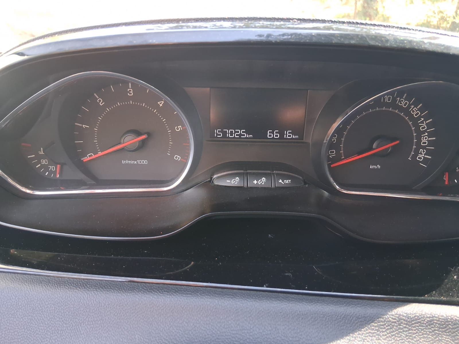 Peogeot 208 1.4 HDI Active