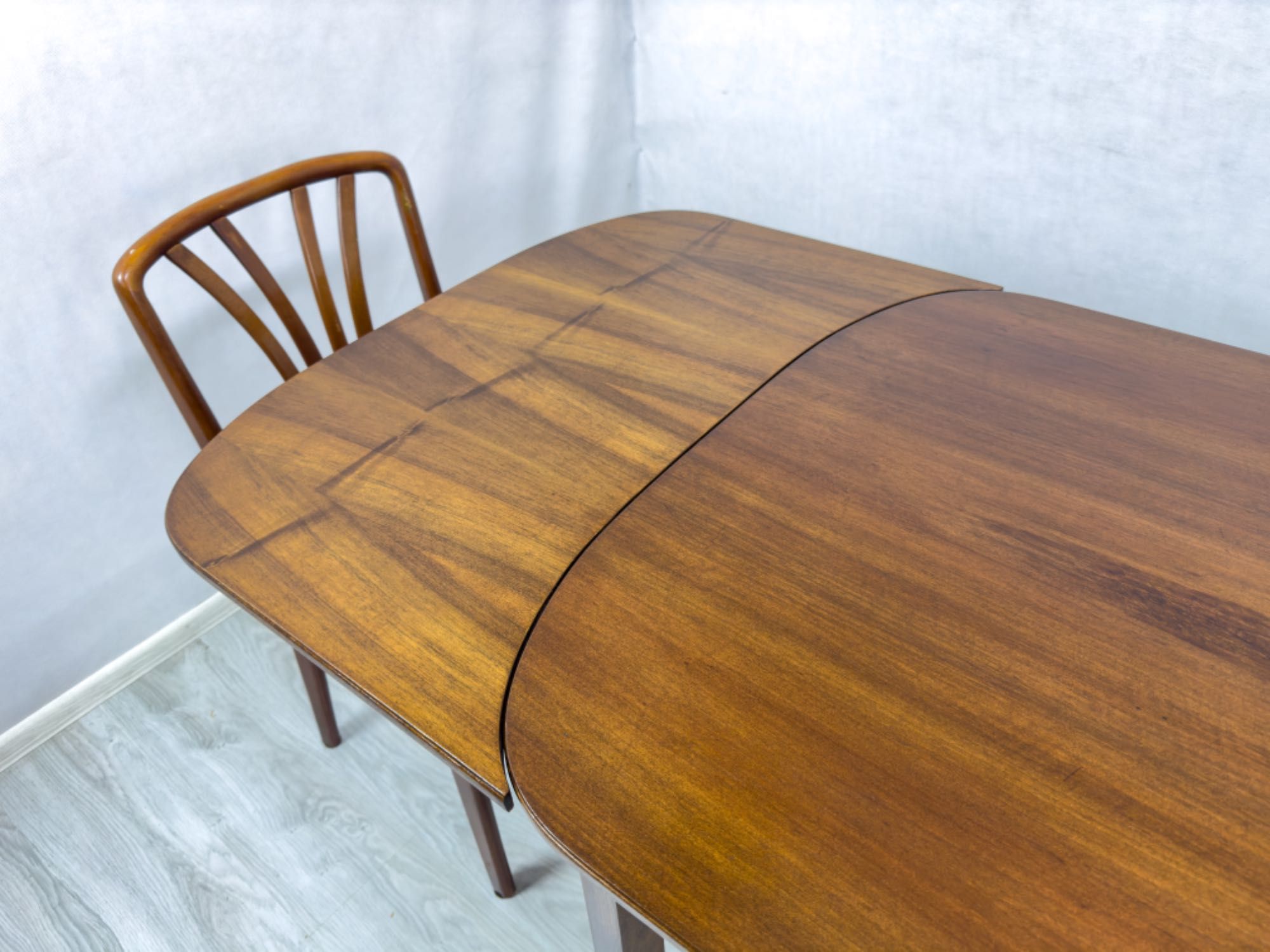 Stół-biurko modern lata 60”  orzech Rozkładany