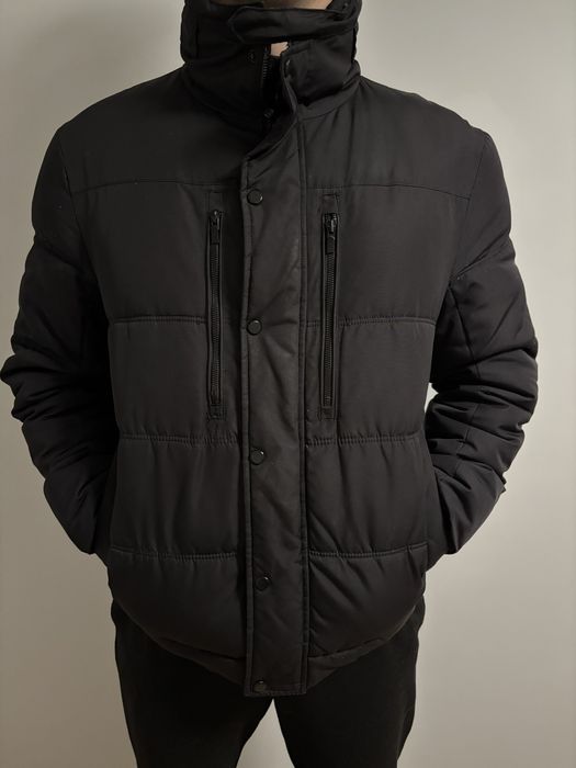 Czarna męska kurtka Zara XXL z kapturem w kołnierzu