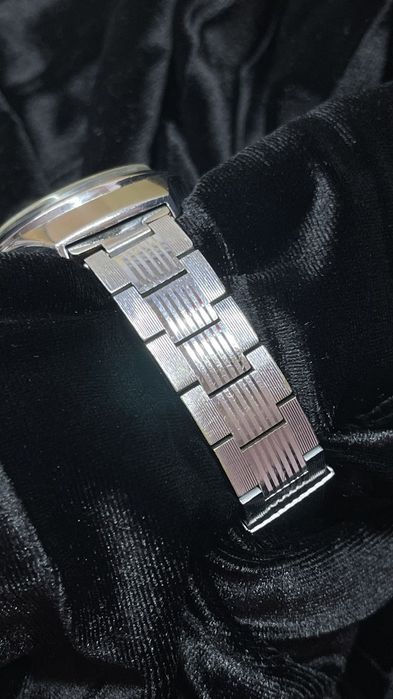 Часы Луч 18 камней 3055 каменів кварц винтаж  вінтаж часи електронні