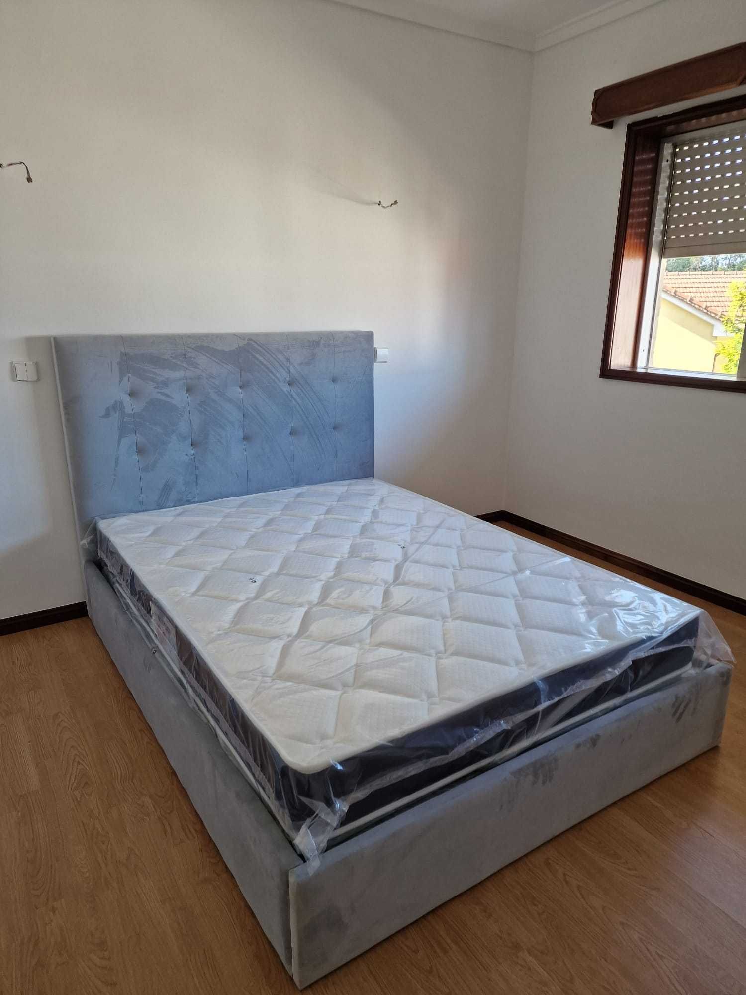 Camas de Casal Estofadas de Luxo 199€ Disp. em Várias Cores! 190x140m!
