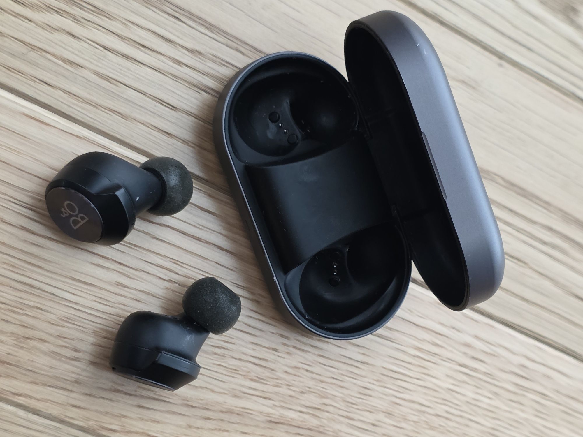 Bang & Olufsen Beoplay EQ czarne