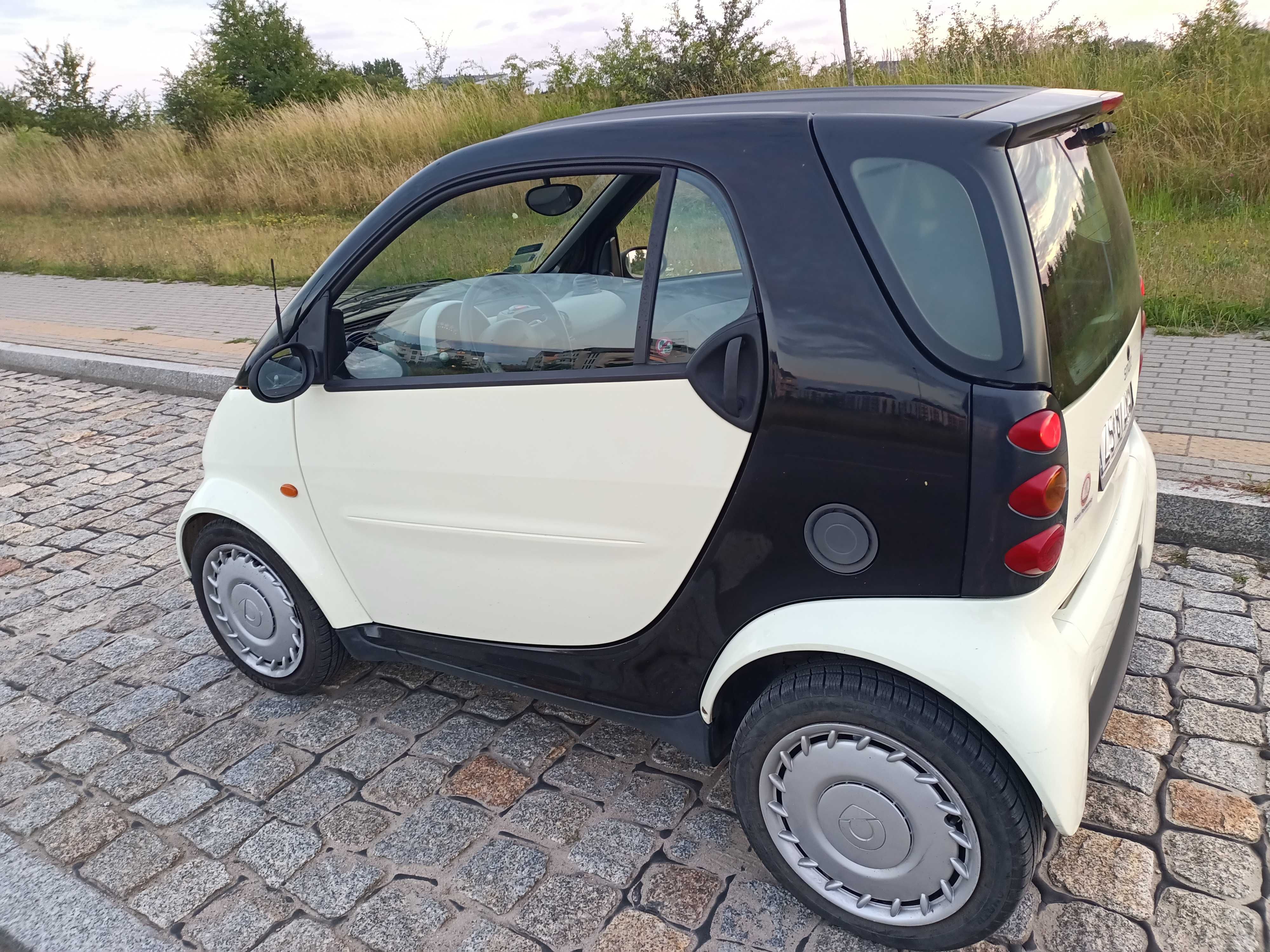 Smart fortwo 700