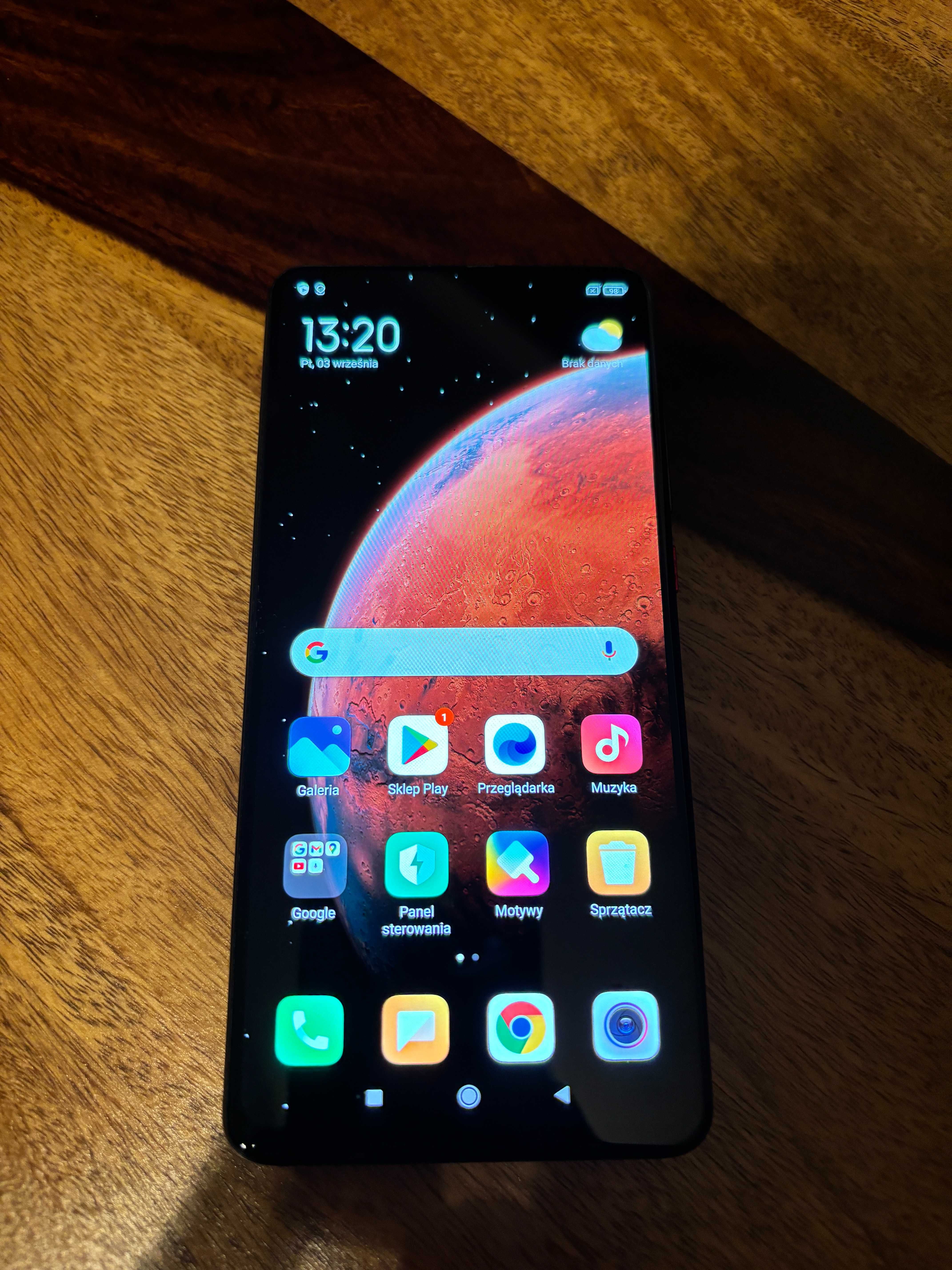 Xiaomi Mi 9T 64 GB w z polskiej dystrybucji w stanie idealnym