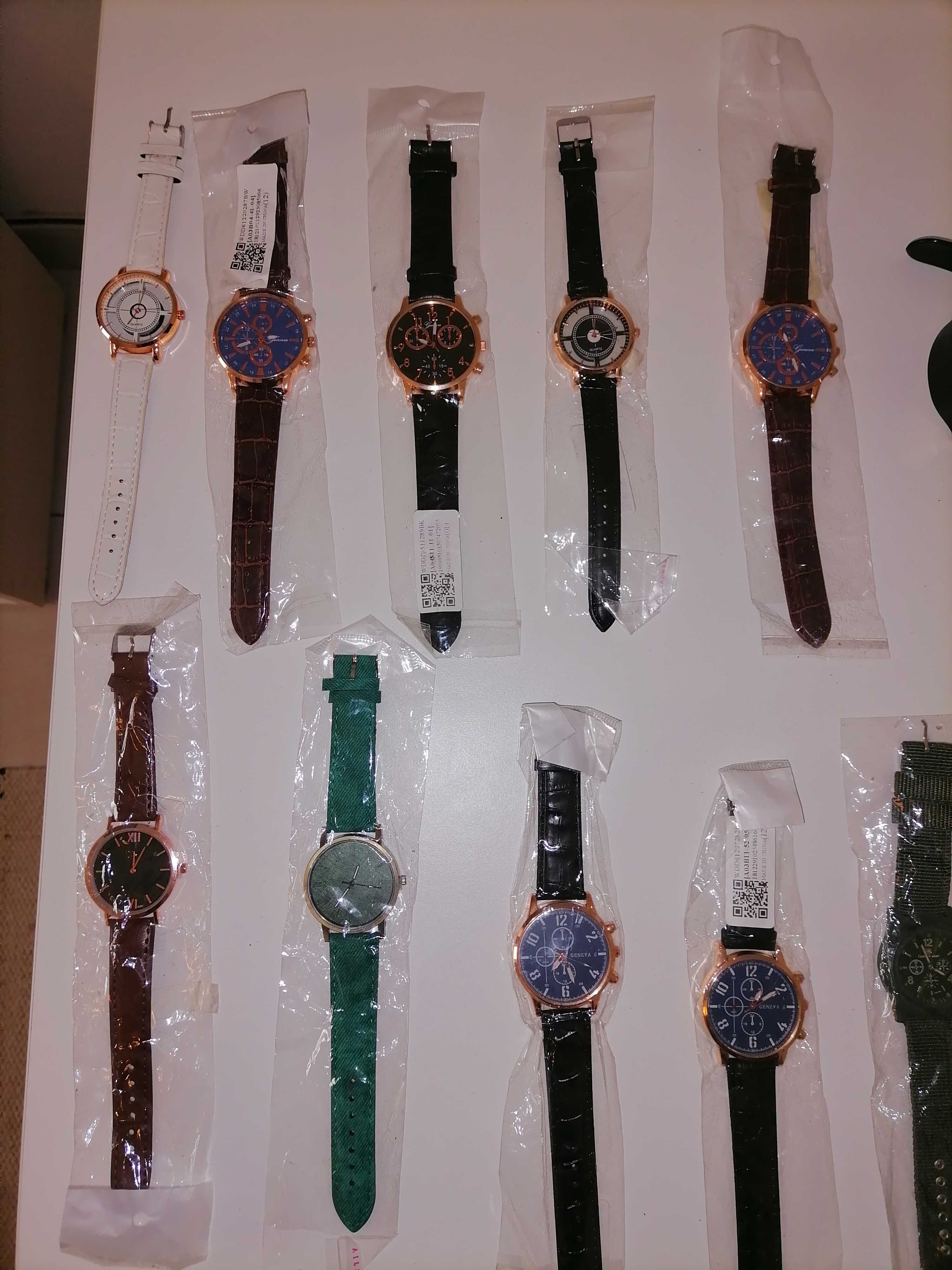 Vários tipos de relógios