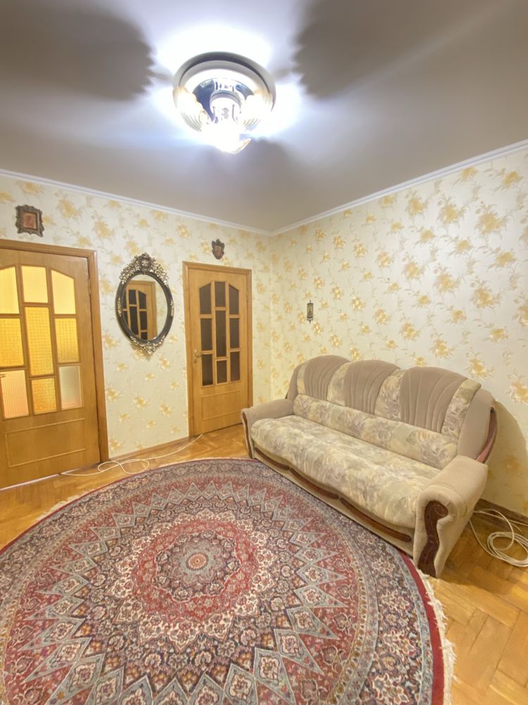 Оренда 3к кввртири 90м2 Воскресенський проспект 13/2 Перова