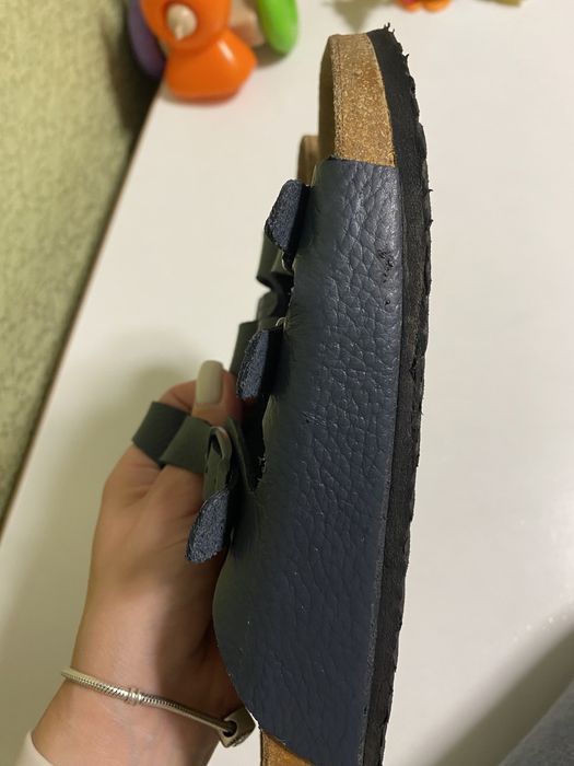 Шльопанці Avenue 37 розмір 24 см