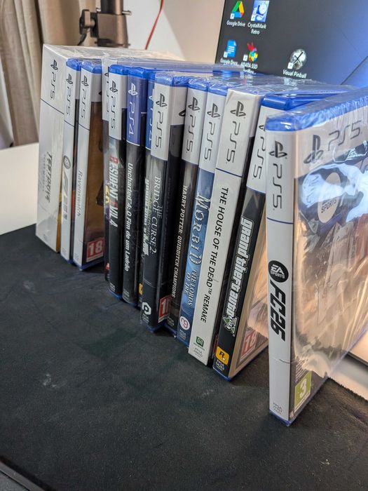Jogos PS5 e PS4 selados e seminovos – F1 25, FC 26, GTA V, RE4, etc.