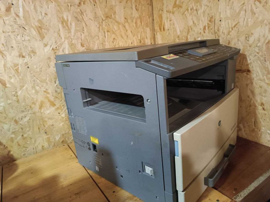 Широкоформатний принтер (плотер)