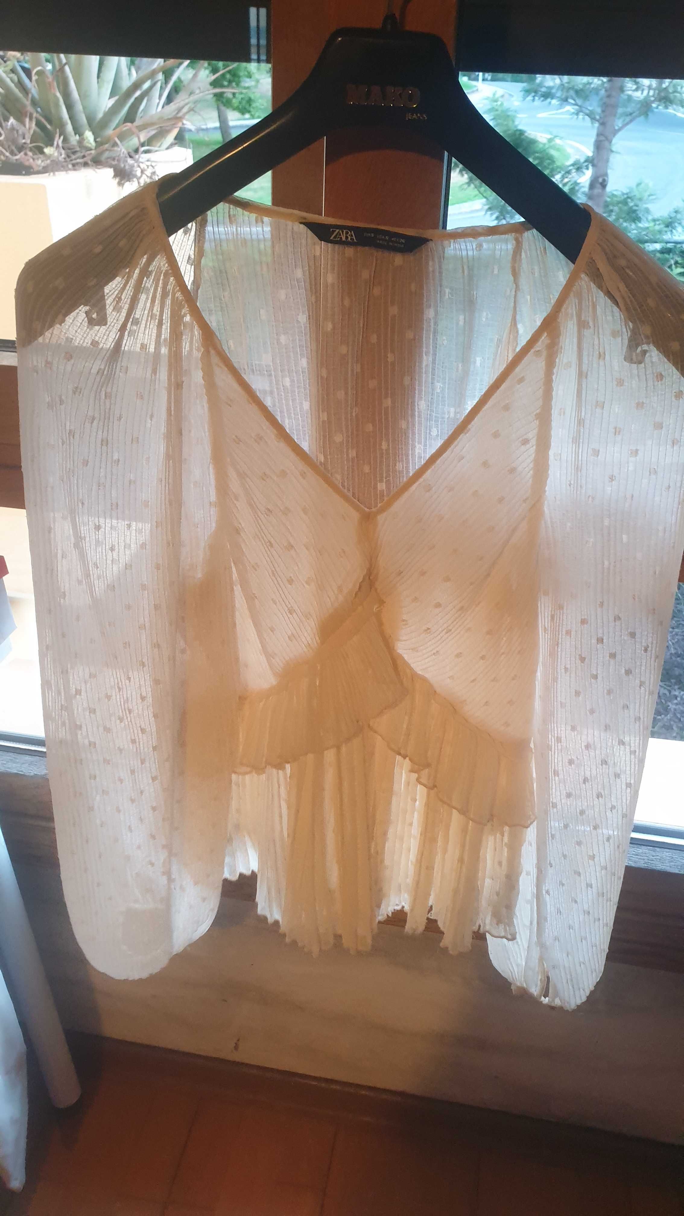 Camisa bege com pregas S