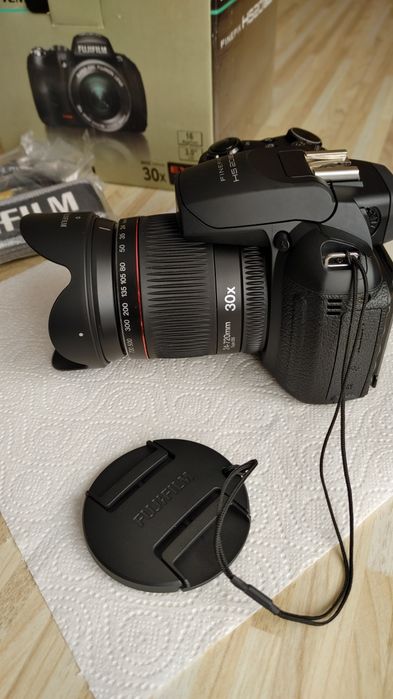 Цифрова фотокамера Fujifilm HS20 EXR