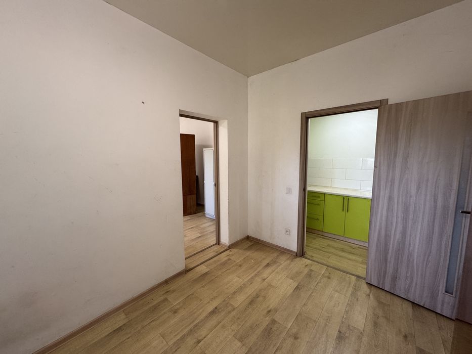 Здається частина будинку в р-ні медучилища