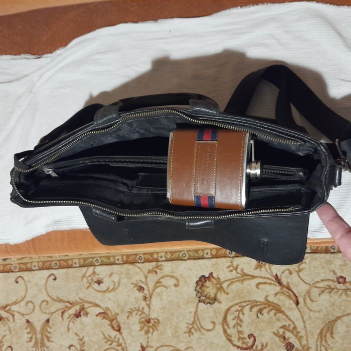 Продам муж.портфель/сумку натур кожа.