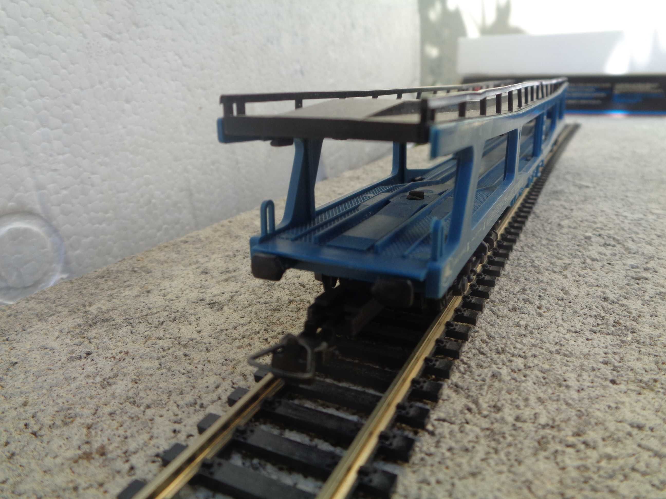 1:87 LIMA Carruagem porta carros refª 309054 comboio