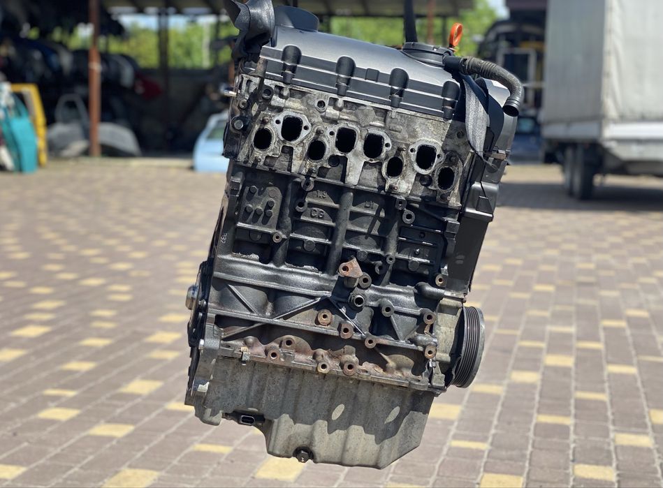 Двигун VW T5 1.9TDI BRR 2003-2010 Мотор Volkswagen T5