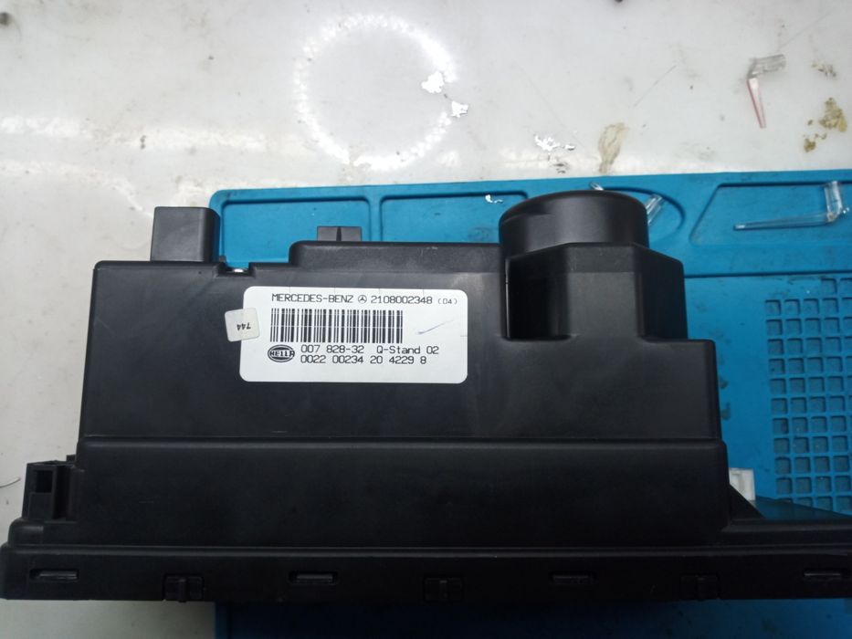 Compressor fecho central Mercedes