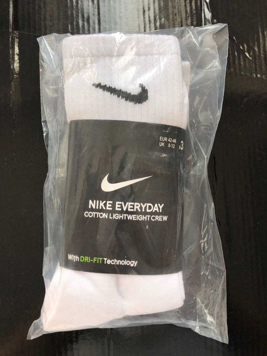 6 par skarpet Nike z czystego bawełny. Białe, długie, Rozmiar L/M