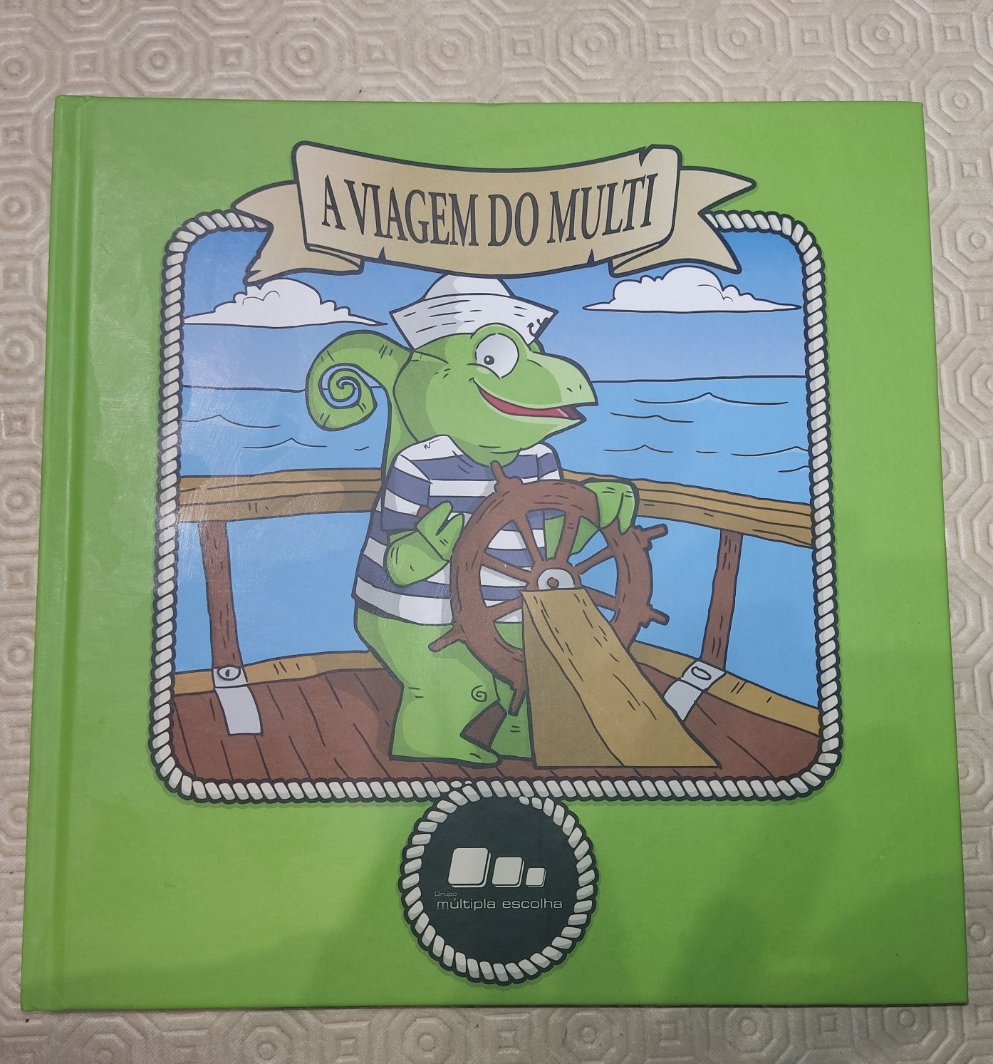 Livro "A Viagem do Multi"
Está praticamente