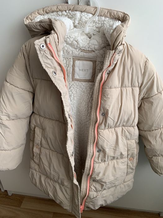 Зимова куртка next