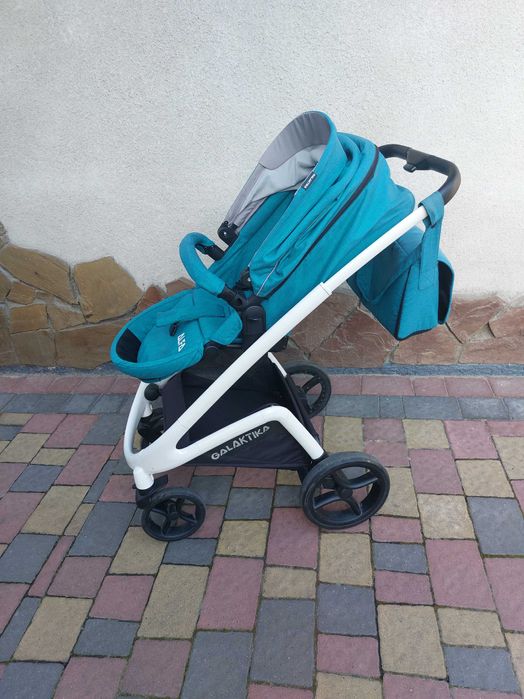 Дитяча коляска 2 в 1 в ідеальному стані