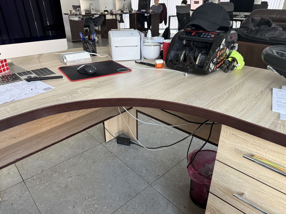 Стіл офісний якісний