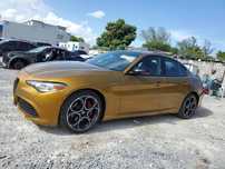 Alfa Romeo Giulia 2.0 280 KM, RWD, Veloce, ACC, panorama, znikomy przebieg!