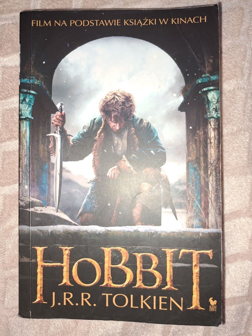 Hobbit Tolkien lektura