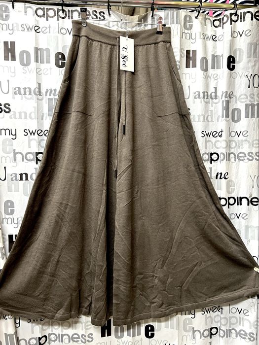 Брюки трикотажные, вязанные палаццо, на резинке