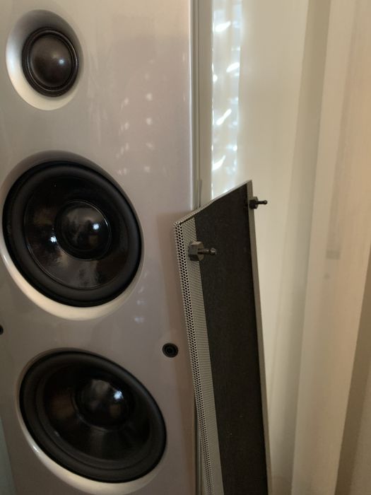 Loewe L2A colunas amplificadas