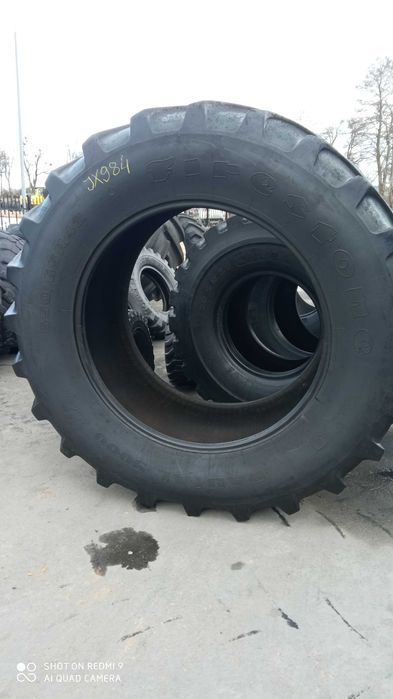 650/65R42 Firestone Radial 9000 JX984  JA666