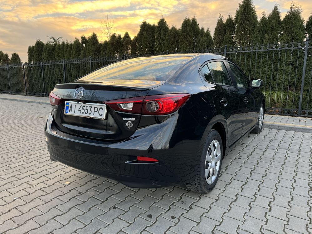 Продам Mazda 3 2015
