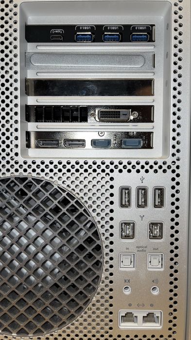 Mac Pro 5.1 mid 2010 12 rdzeni 64GB ram Radeon RX580 Sapphire Plus 8GB