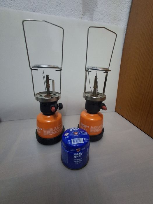 2 Lâmpadas de Camping + Cartucho de Gás