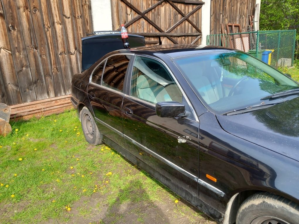 E39 sedan na czesci