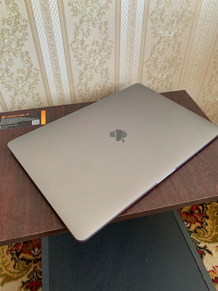 MacBook Pro 15 2019 i7| 16/256