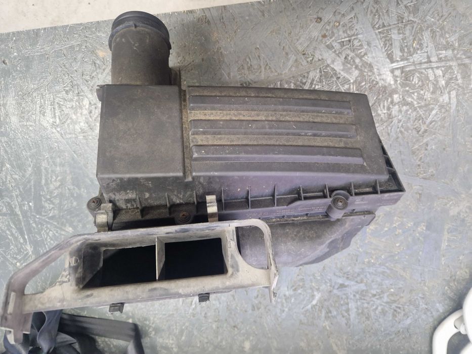 Obudowa Filtra Powietrza Vw Audi Seat Skoda 1K0.129.607.AC