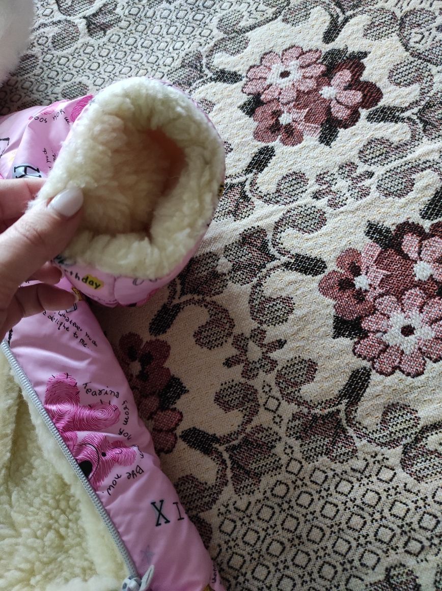 Зимний комбинезон на овчине для девочки на год