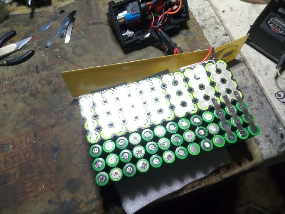 Ремонт шуруповертов,кнопок,аккумуляторов ,кнопка(драйвер)dewalt