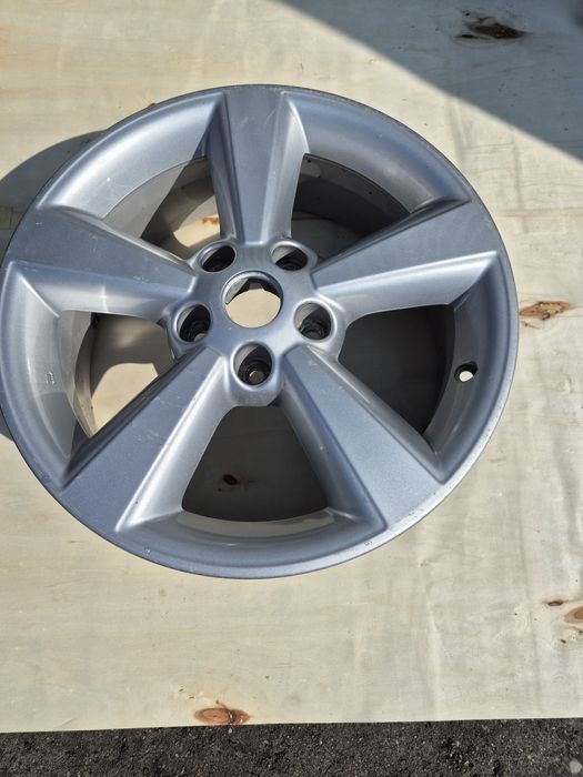 Nissan qashqai - aluminiowa felga 17 cali