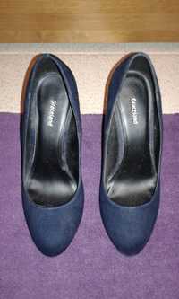Sapato azul camurça