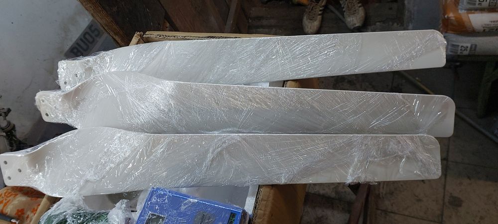 Вітряк взборі 48 24  вольт