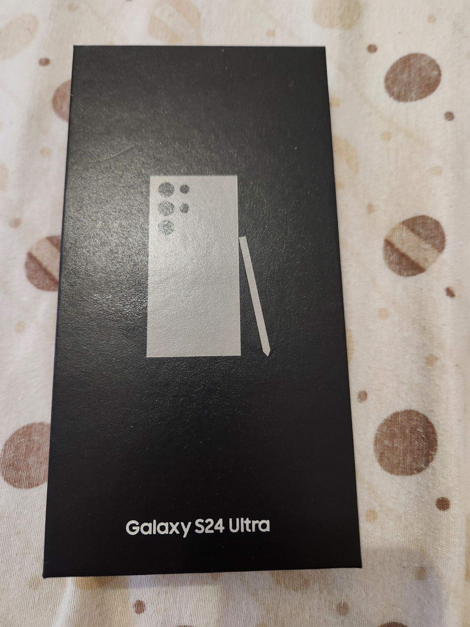 Sansung s24 ultra com varias capas incluídas
