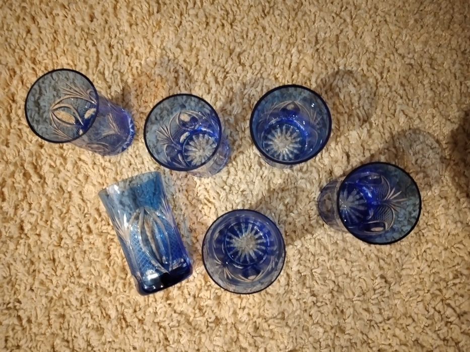 Szklaneczki  kryształowe niebieskie z okresu PRL.